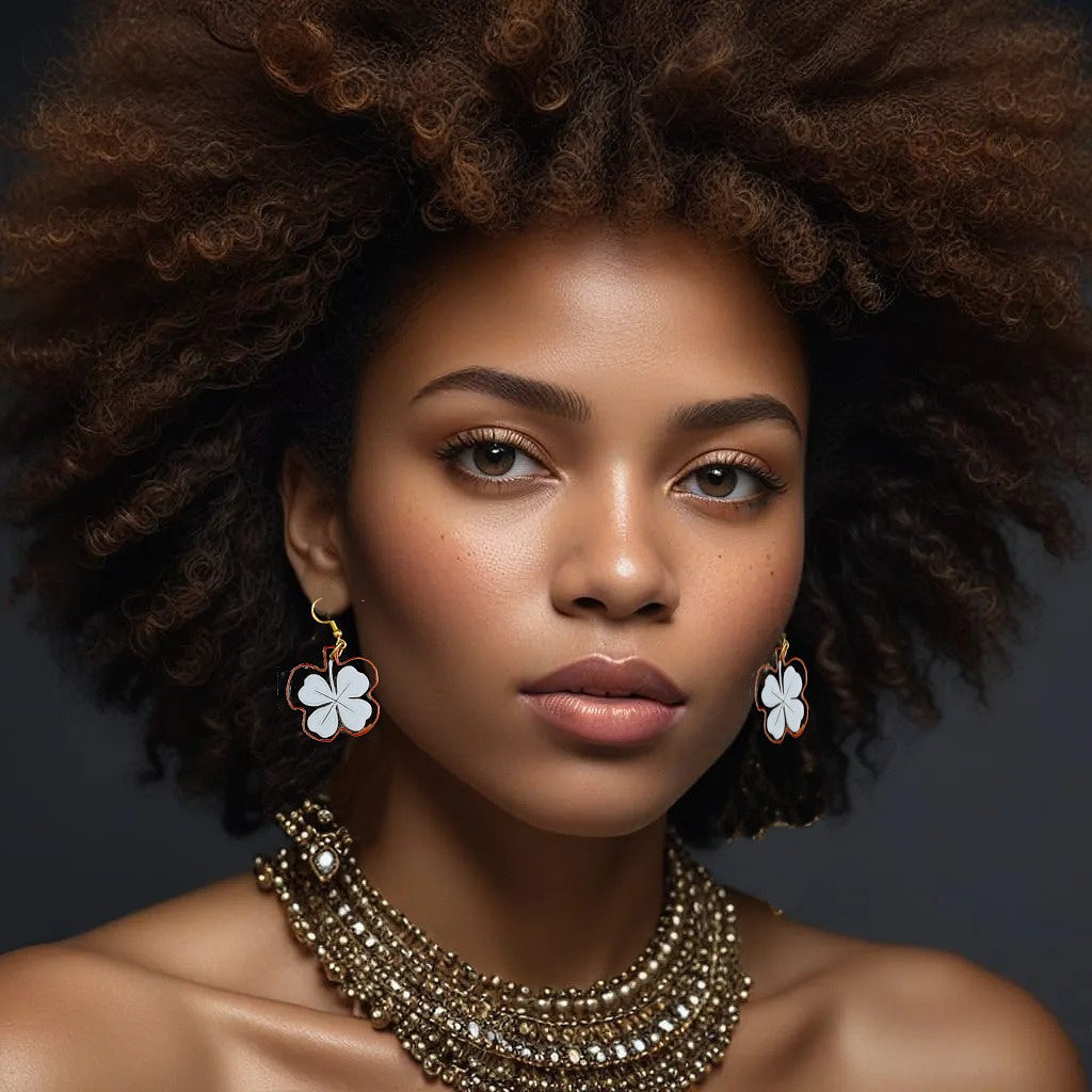 Boucles d'oreilles Trèfle Blanc