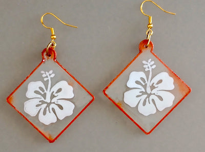 Boucles d'oreilles_hibiscus blanc